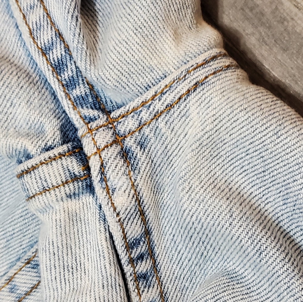 Levi's Light Blue High Rise Women's Jeans - Picture 8 of 16